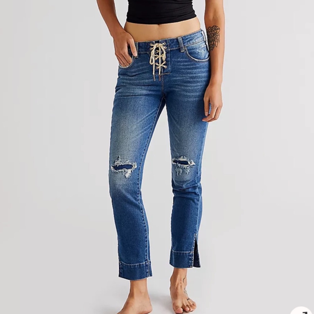 SER.O.YA For Free People Luca Jeans in Cyprus. Size 26. NWOT